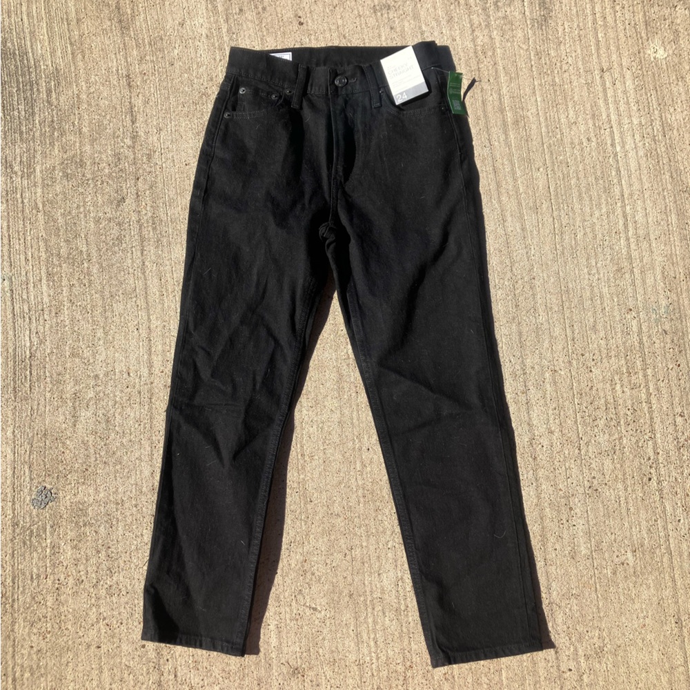 NWT Black Gap mid rise straight leg cheeky jeans
Size 24
